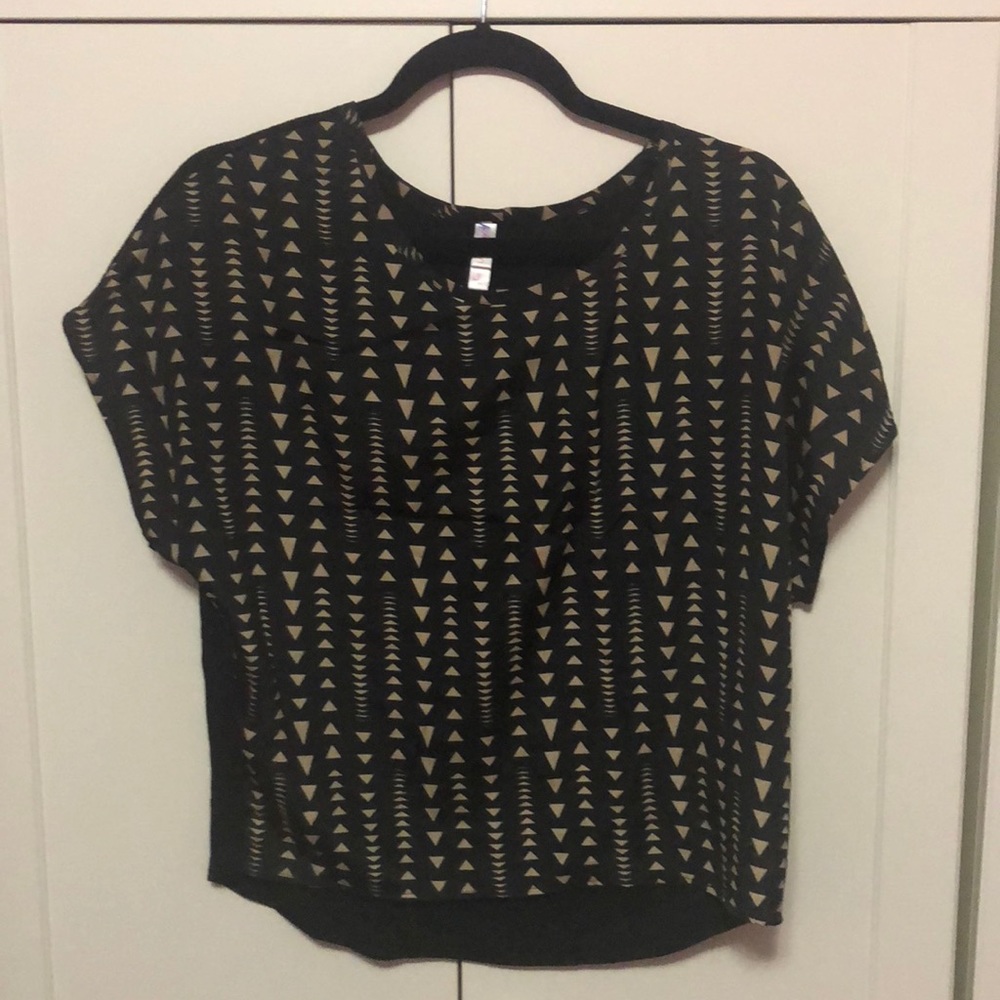 Blank and brown blouse